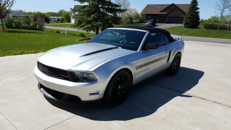 2011 ford mustang