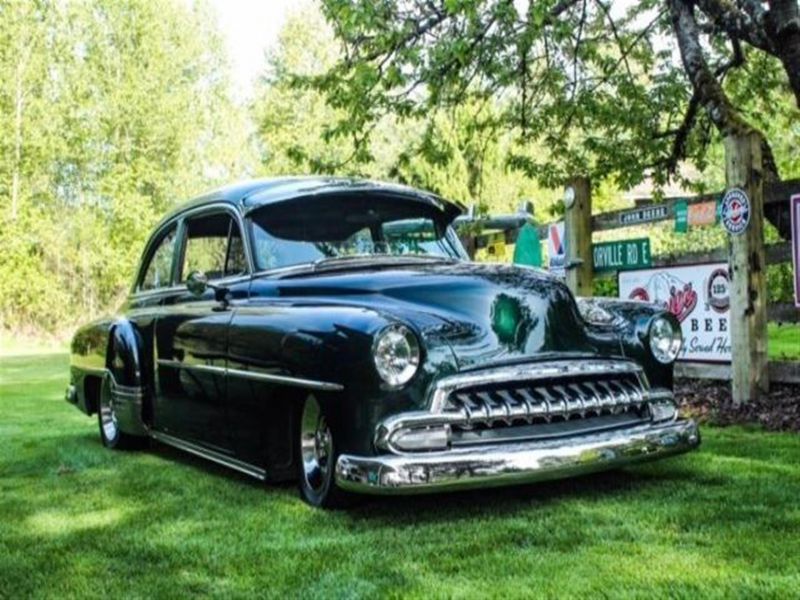 1952 chevrolet 2 door sedan