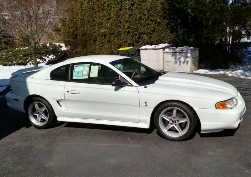 1995 ford mustang svt