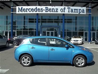 2012 nissan leaf  one owner  florida driven low miles clean car fax dlr seviced