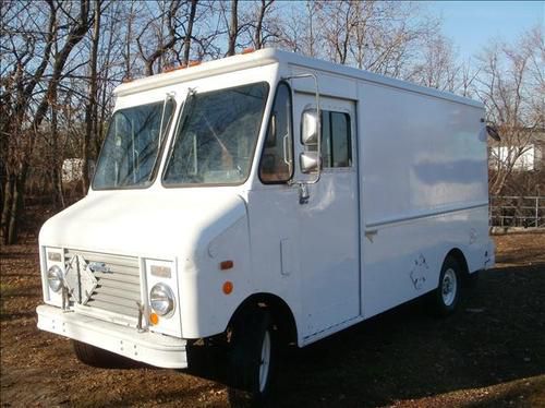 1983 ford econoline van box bread truck aluminum storage wars auction hunters