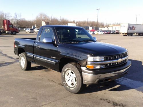 2000 chevrolet silverado 1500 base standard cab pickup 2-door 5.3l