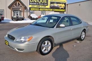 2004 ford taurus se,very clean! trade/offer?