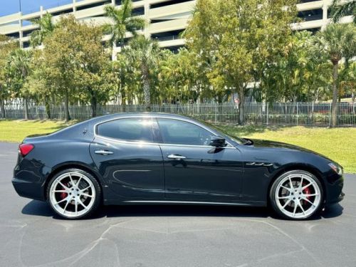 2022 maserati ghibli modena sedan 4d