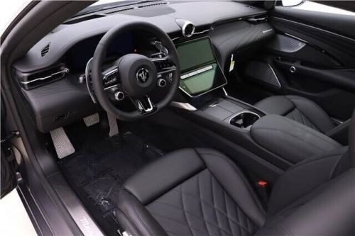2024 maserati gran turismo modena