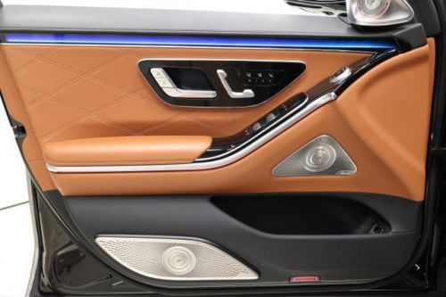 2021 Mercedes-Benz Mercedes-Maybach S-Class S 580 4MATIC Sedan 4D, US $128,985.00, image 4