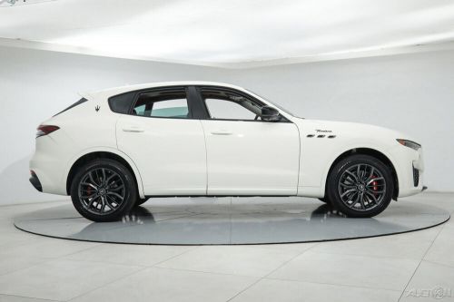 2022 maserati levante modena