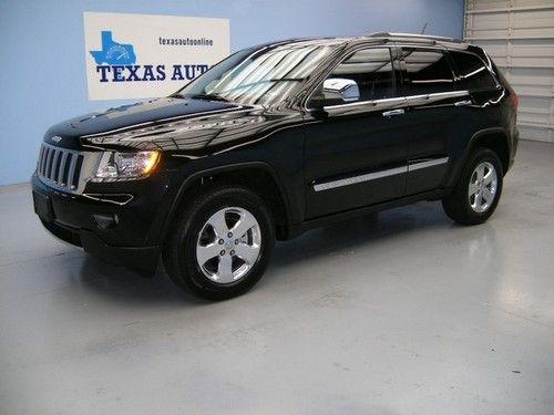 We finance!!!  2012 jeep grand cherokee limited auto pano roof nav rcam xenon cd