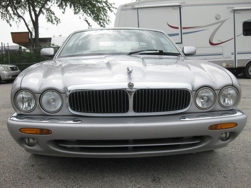 2001 jaguar xj8 one owner low miles clean autocheck garage kept florida pristine