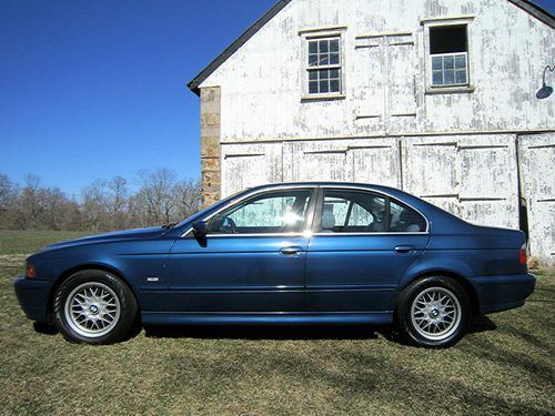 2001 bmw 525i base sedan 4-door 2.5l...needs a mechanic with no reserve