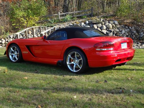 2003 dodge viper srt-10 convertible 2-door 8.3l  supercharged