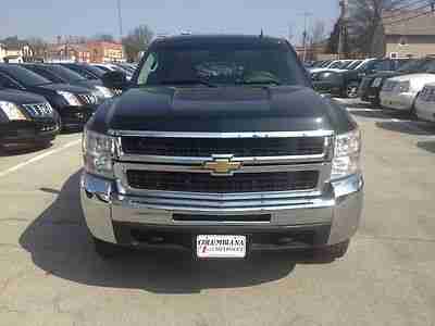 LTZ DIESEL 6.6L 4X4 3/4 TON ALLISON TRANSMISSION LEATHER HEATED SEATS IMMACULATE, image 2