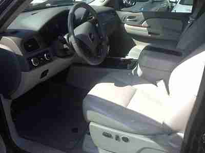 LTZ DIESEL 6.6L 4X4 3/4 TON ALLISON TRANSMISSION LEATHER HEATED SEATS IMMACULATE, image 20