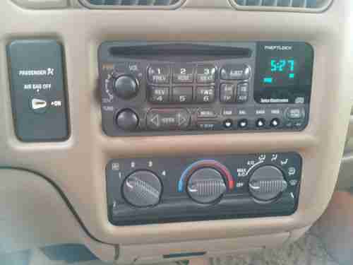 NO RESERVE LOW MILEAGE 1998 CHEVY S-10, image 4