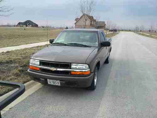 NO RESERVE LOW MILEAGE 1998 CHEVY S-10, image 8