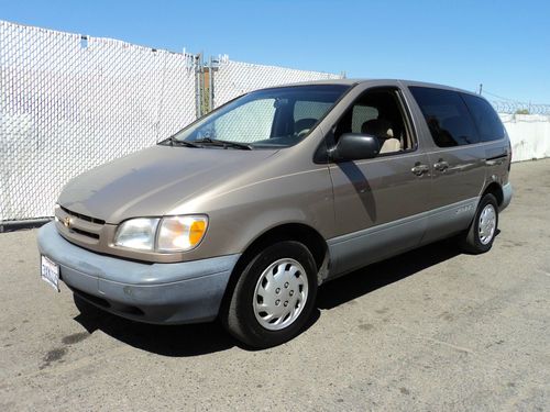 1998 toyota sienna le mini passenger van 4-door 3.0l, no reserve