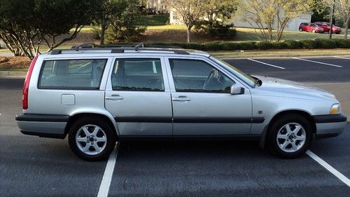 1999 volvo v70 (cross country) awd 2.4l turbocharged 4-door sedan