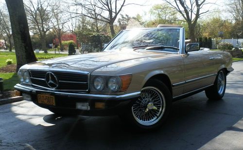 1984 mercedes 380sl like new in and out