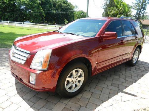 Mint 2006 cadillac srx 3.6, leather, cd player 58k miles, beautiful! lo reserve