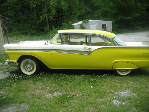 1957 ford fairlane 500