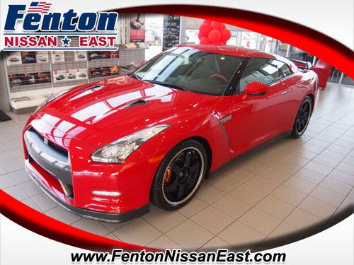 2014 nissan gt-r black edition