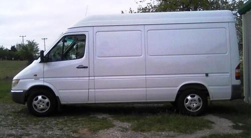 2002 mercedes benz freightliner c-2500 sprinter highroof (no reserve)