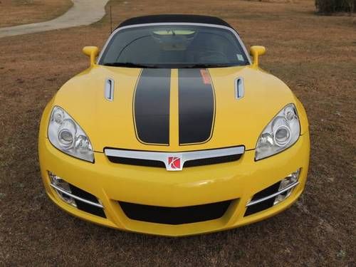 2008 saturn sky base convertible 2-door 2.4l yellow w/black stripes