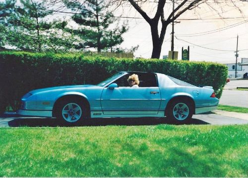 1988 chevrolet camaro 1 women owner base coupe with an iroc package