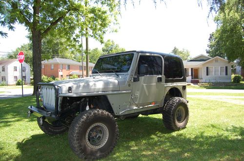 2004 jeep wrangler x sport utility 2-door 4.0l