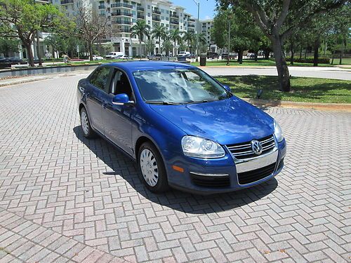 2009 volkswagen jetta s  2.5 50k miles heated seats &amp; mirrors low reserve new