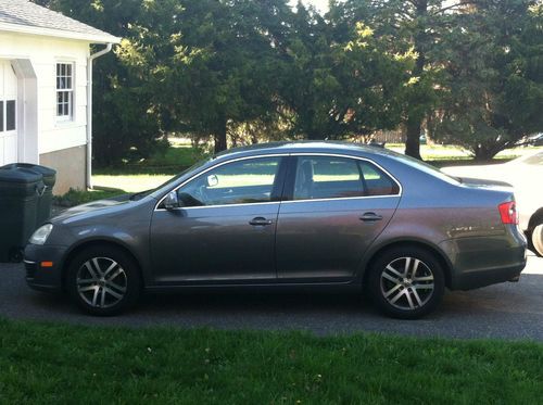 2006 volkswagen jetta 2.5 sedan 4-door 2.5l