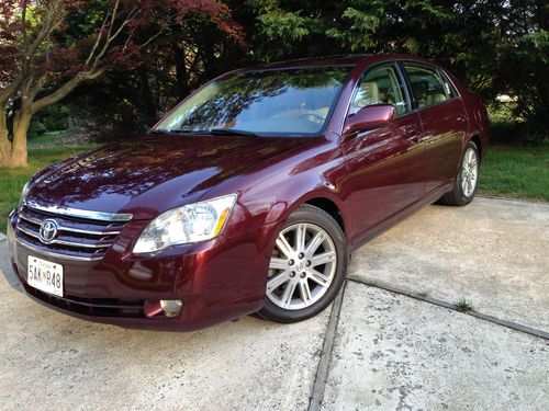 2005 toyota avalon ltd with laser cruise traction control voice nav system