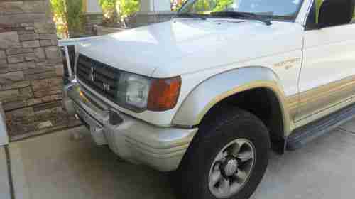 1997 Mitsubishi Montero SR Sport Utility 4-Door 3.5L, image 2