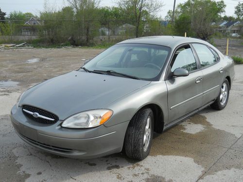 03 ford taurus se