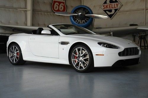 White/blk-loaded-$167k msrp-nav-carbon fiber-19in. graphite whls-warranty!