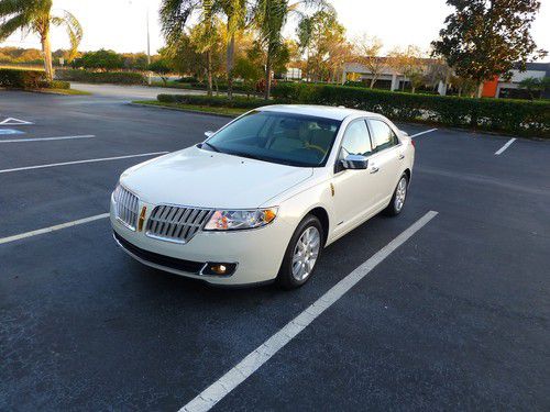 2012 lincoln mkz hybrid premium, low mi, like new