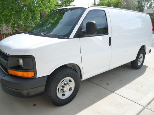 2010 chevrolet express g2500 cargo van, 4.8l v8, a/c, auto, flex fuel
