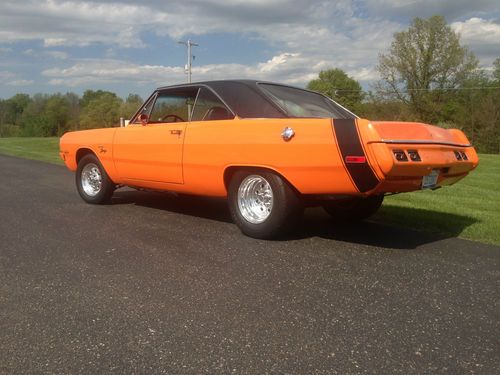 1972 dodge dart swinger hardtop 2-door