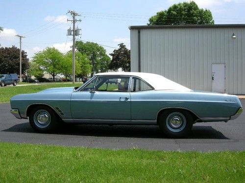 1966 buick skylark 2dr sedan