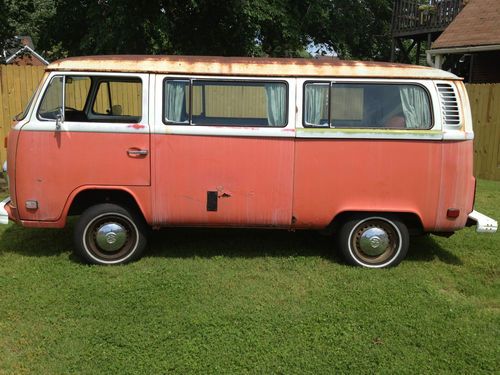 1976 vw bay window bus