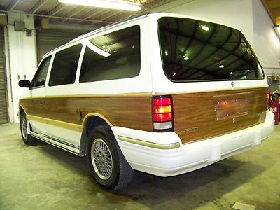 One Owner - Well Kept - NO RESERVE - Good Options - Cold A/C, image 4