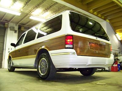 One Owner - Well Kept - NO RESERVE - Good Options - Cold A/C, image 9