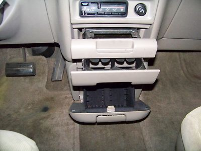 One Owner - Well Kept - NO RESERVE - Good Options - Cold A/C, image 38