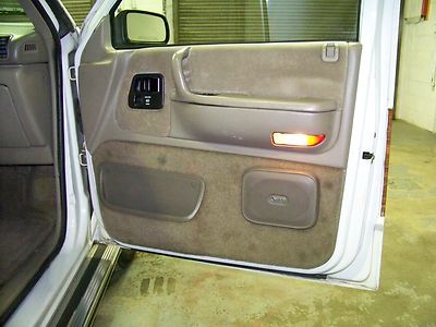 One Owner - Well Kept - NO RESERVE - Good Options - Cold A/C, image 61