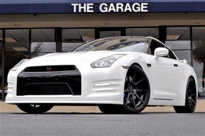 2014 nissan gt-r premium 545hp twin turbo 3.8l v6,22"rennen wheels,hks exhaust!!