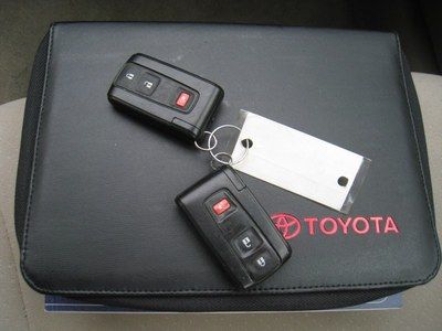 2005 Toyota Prius 1-Owner 48/45 MPG Clean Loaded No Reserve, image 35