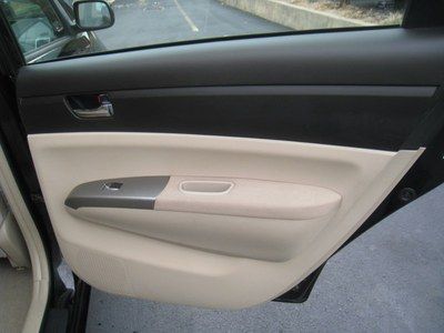 2005 Toyota Prius 1-Owner 48/45 MPG Clean Loaded No Reserve, image 38