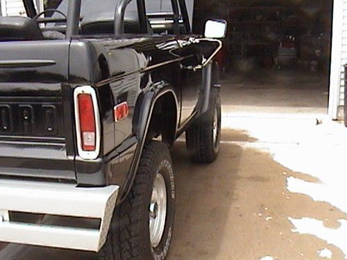 1977 Ford Bronco, image 3