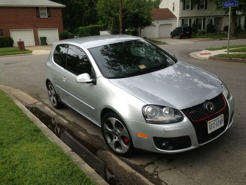 2007 volkswagen gti hatchback 2-door 2.0l