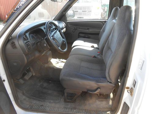 2000 Dodge Ram 1500 WS Standard Cab Pickup 2-Door 5.2L, image 6